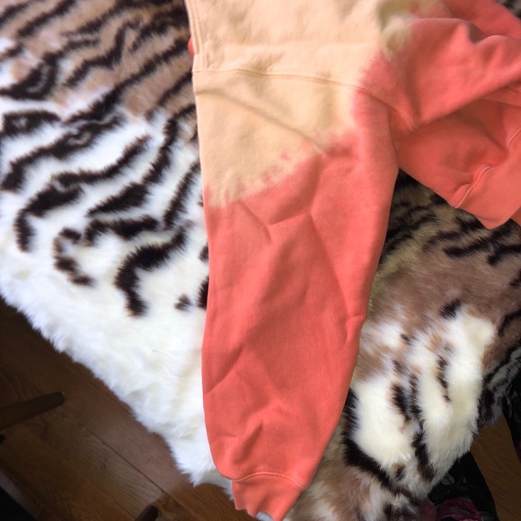 MADHAPPY LIMITED® HERITAGE CREWNECK - SUN KISSED - Picture 8 of 8